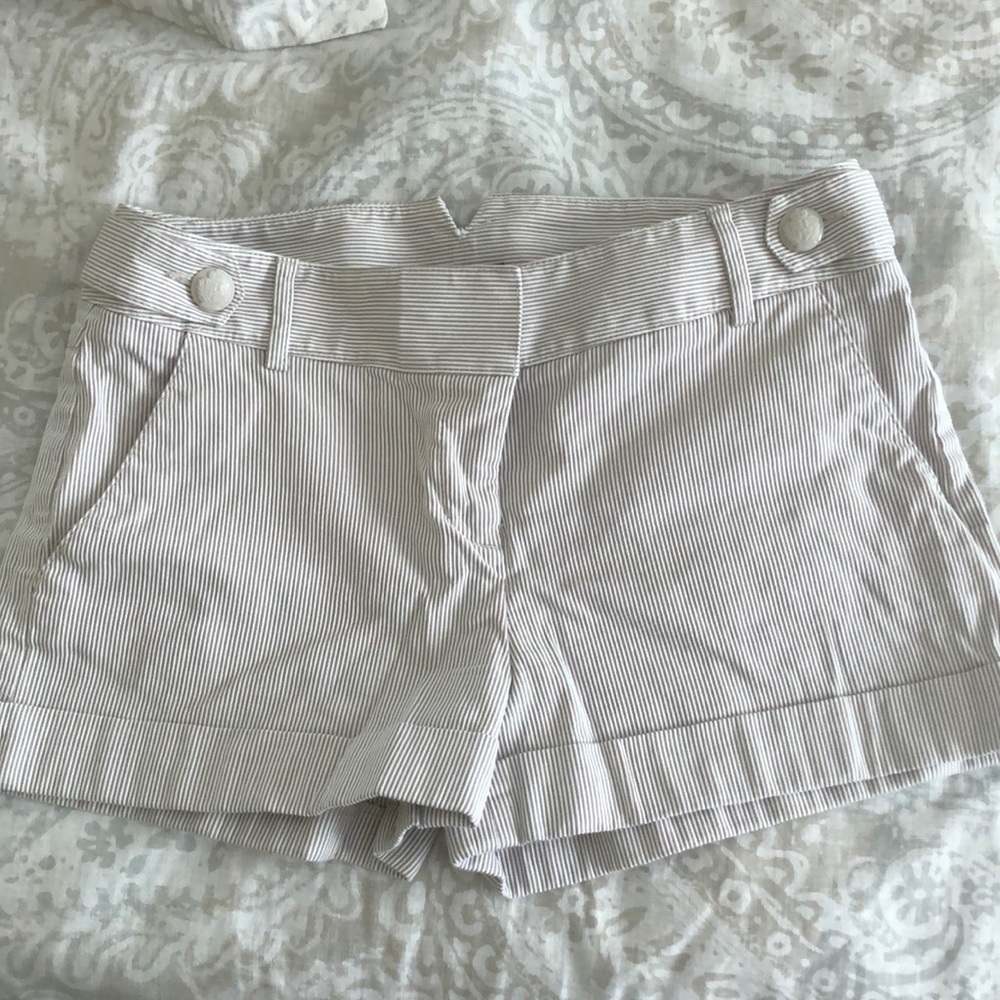Express khaki striped shorts size 4